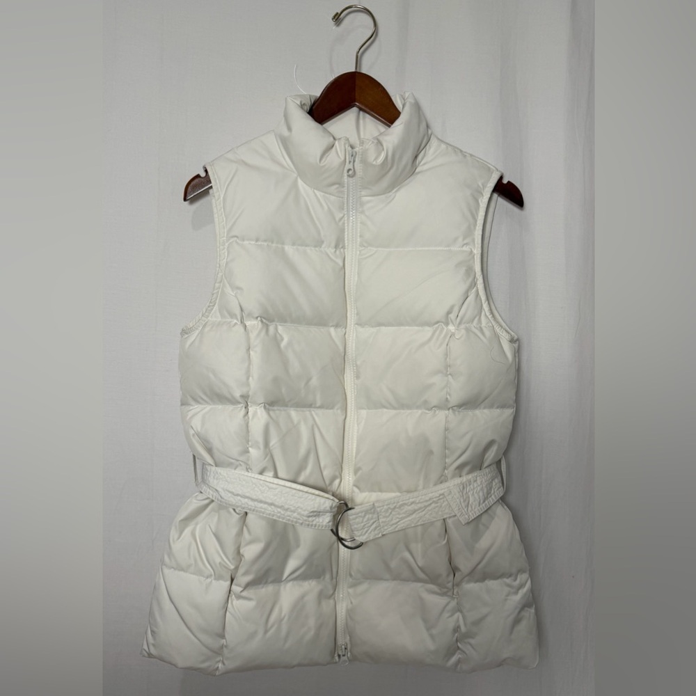 GAP Women's Down Fill Padded Puffer Vest with Belt - White - Sz M